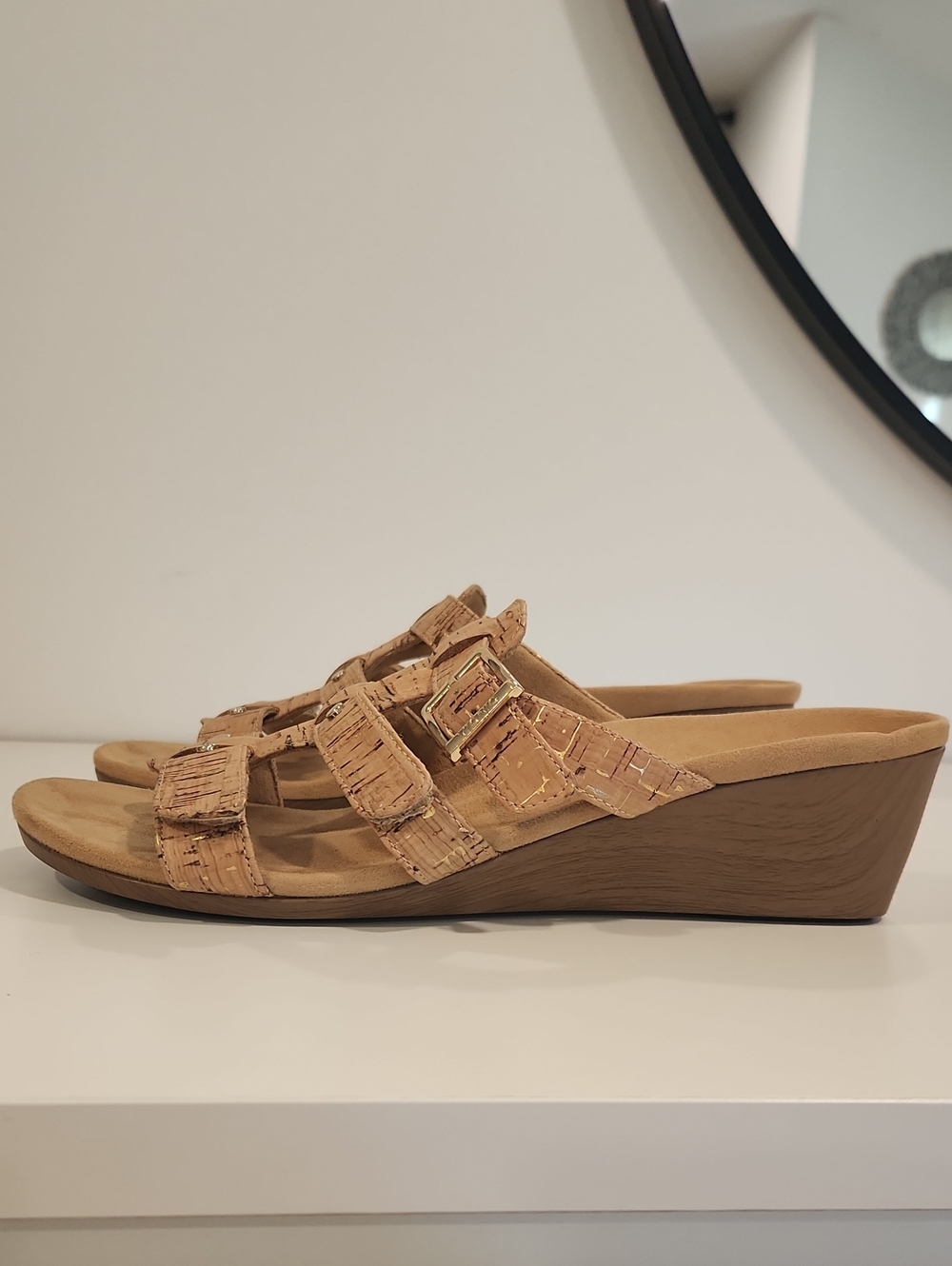 Vionic Radia Wedge Slip-On Sandal In Gold-Speckled Cork Size 10 - Picture 5 of 8